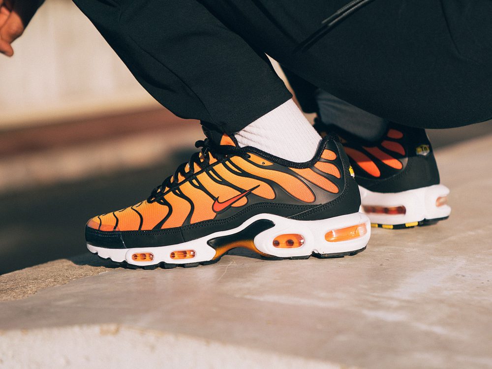 nike tn orange tiger